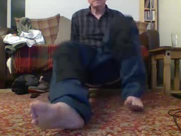 Letmestrip Chaturbate stream image from December 31, 2024