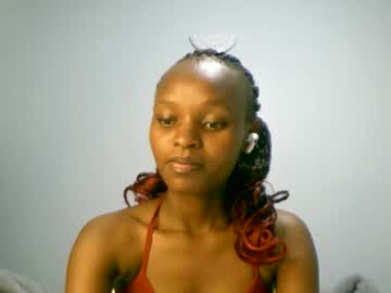 Pretty_Maja Chaturbate stream image from December 31, 2024
