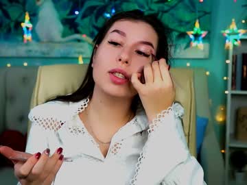 Tinatayler Chaturbate stream image from December 31, 2024
