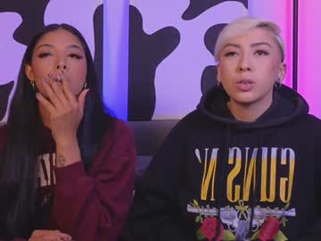 Violettgrey_ Chaturbate stream image from December 31, 2024