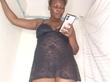 Willyoubemine1 Chaturbate stream image from December 31, 2024
