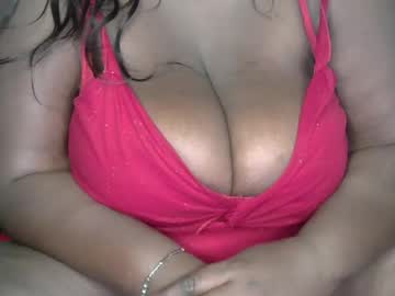Curvysub2 Chaturbate stream image from December 31, 2024