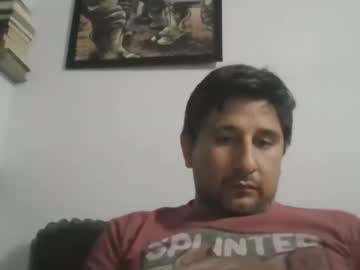 Dickeduardo Chaturbate stream image from December 31, 2024