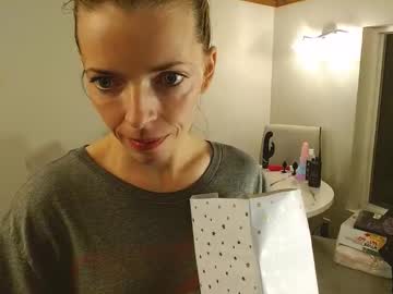 Shortandmighty Chaturbate stream image from December 31, 2024