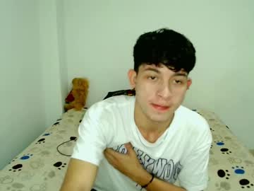 Axel_Kingg Chaturbate stream image from December 31, 2024