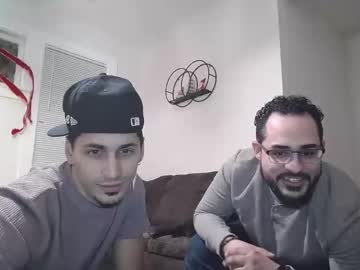 Lapingatuquieres Chaturbate stream image from December 31, 2024