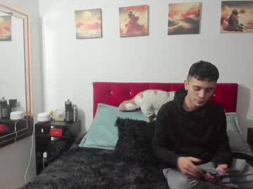 Mr_Andresr Chaturbate stream image from December 31, 2024