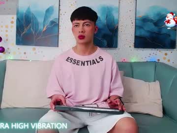 Steev_Novoa Chaturbate stream image from December 31, 2024