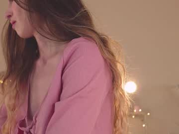 Mita_Mp4 Chaturbate stream image from December 31, 2024