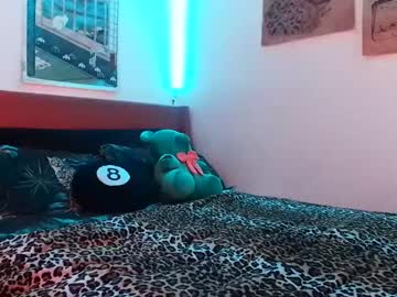 Clichshay Chaturbate stream image from December 31, 2024