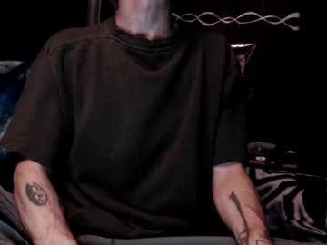 Dgoldenrod Chaturbate stream image from December 31, 2024