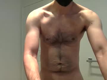 Hi_Arry Chaturbate stream image from December 31, 2024