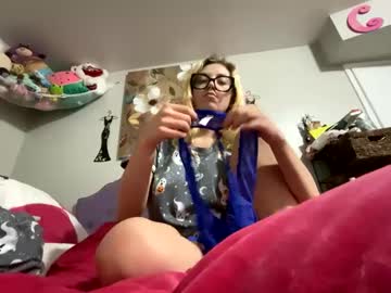 Margoheaven Chaturbate stream image from December 31, 2024