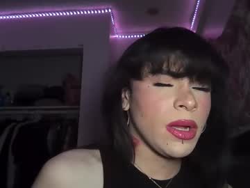 Grindonluna Chaturbate stream image from December 31, 2024