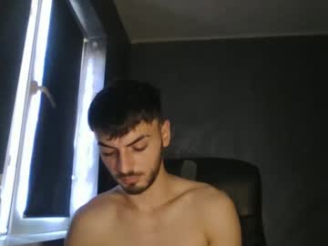 Xxxdonpuiuuxxx Chaturbate stream image from December 31, 2024