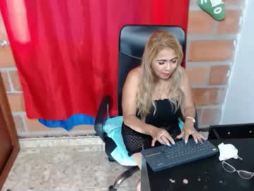 Rennatabotwell02 Chaturbate stream image from December 31, 2024
