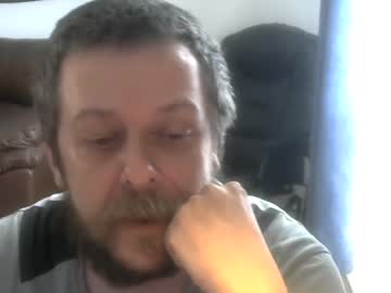 Caseurdecue Chaturbate stream image from December 31, 2024