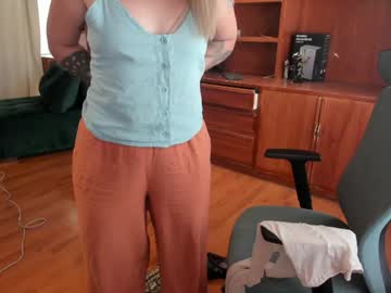 Ghostcrimson Chaturbate stream image from December 31, 2024