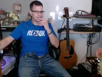 Itsbobbyt Chaturbate stream image from December 31, 2024
