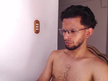Magiber1205 Chaturbate stream image from December 31, 2024