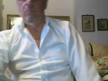 Gyrdy Chaturbate stream image from December 31, 2024