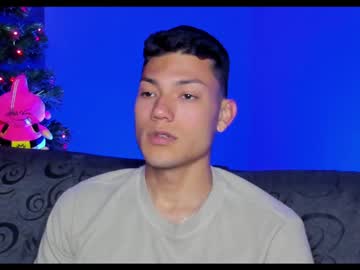 Harrydavidsonx Chaturbate stream image from December 31, 2024