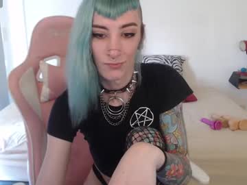 Kawaimisfit Chaturbate stream image from December 31, 2024
