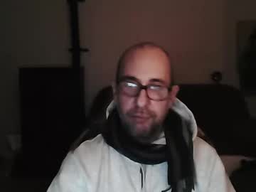 Mat11efou Chaturbate stream image from December 31, 2024
