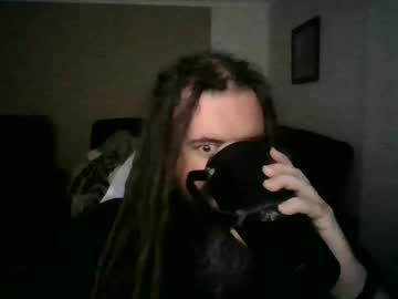 Zozzzie Chaturbate stream image from December 31, 2024
