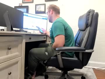Boredhorndog Chaturbate stream image from December 31, 2024