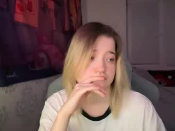 Meowki4 Chaturbate stream image from December 31, 2024