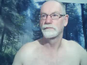 Larbie Chaturbate stream image from December 31, 2024