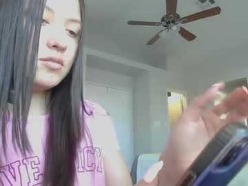 Girlnextdoor702 Chaturbate stream image from December 31, 2024