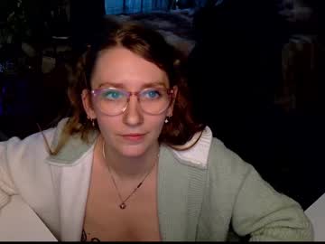 Adalinarae Chaturbate stream image from December 31, 2024