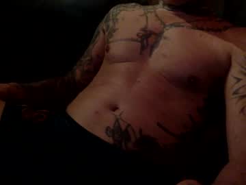 2hot2beastar Chaturbate stream image from December 31, 2024