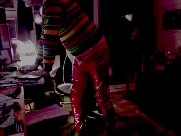 Dopeleaf2 Chaturbate stream image from December 31, 2024