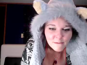 Roxxyfoxxy1 Chaturbate stream image from December 31, 2024