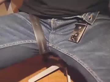 Ezcoda Chaturbate stream image from January 01, 2025