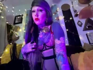 Dominatrixmars Chaturbate stream image from January 01, 2025