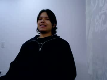 Haru_Boi Chaturbate stream image from January 01, 2025