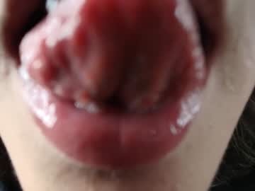 Lukashollow Chaturbate stream image from January 01, 2025
