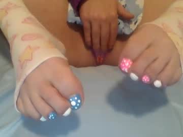 Daddysgirlava Chaturbate stream image from January 01, 2025