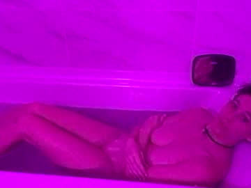 Heynicole01 Chaturbate stream image from January 01, 2025