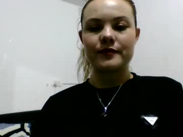 Rubyklar Chaturbate stream image from January 01, 2025