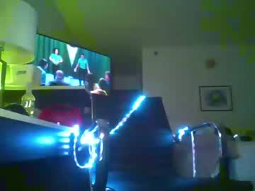 Gimmeesum Chaturbate stream image from January 01, 2025