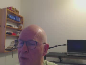 Blueeyesn8 Chaturbate stream image from January 01, 2025