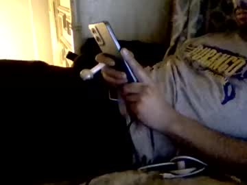 Cockadoodledoo802 Chaturbate stream image from January 01, 2025