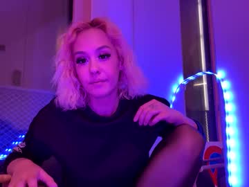 Viperlady Chaturbate stream image from January 01, 2025