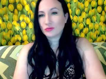 Goldmoonn Chaturbate stream image from January 01, 2025