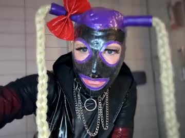 Letsdoitbabez Chaturbate stream image from January 01, 2025
